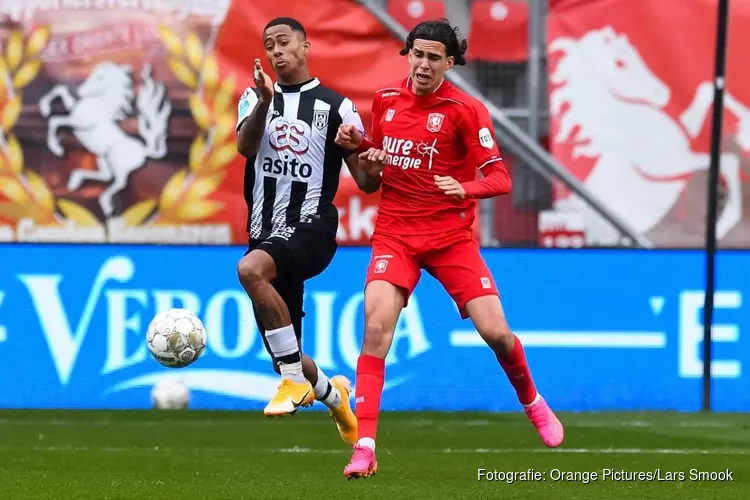 FC Twente en Heracles Almelo in balans