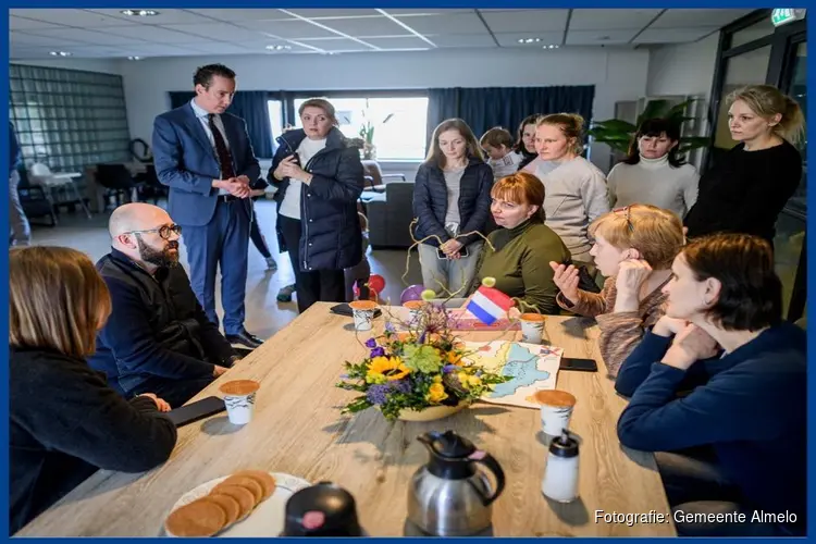 Ambassadeur Oekraïne brengt bezoek aan Huize Alexandra