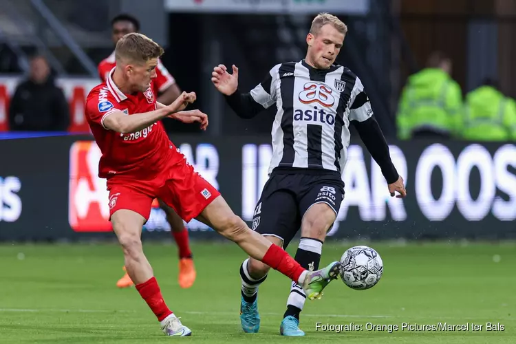 FC Twente niet langs tien man van Heracles Almelo