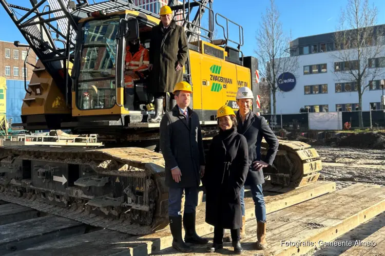 Bouw nieuwe rechtbank Almelo gestart naast centraal station